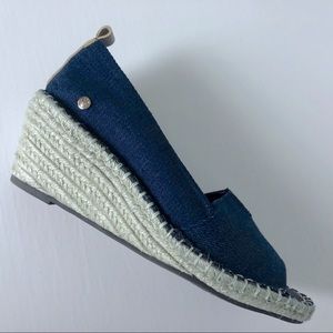 GLORIA VANDERBILT Platform Flats Size 9M